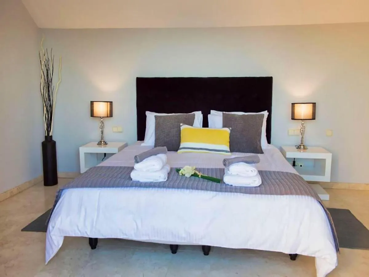 Beachfront Penthouse Marbella, Rio Real Playa