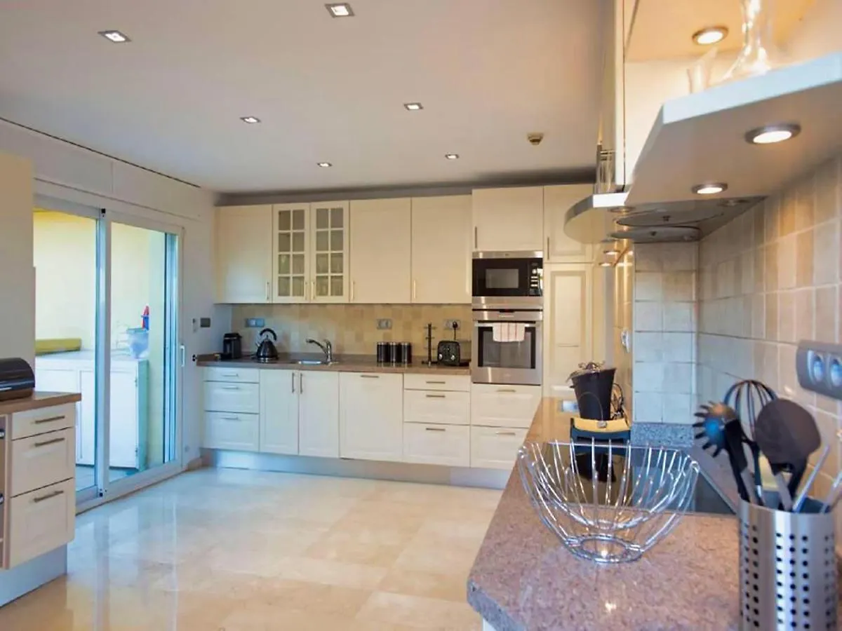 Apartment Beachfront Penthouse Marbella, Rio Real Playa