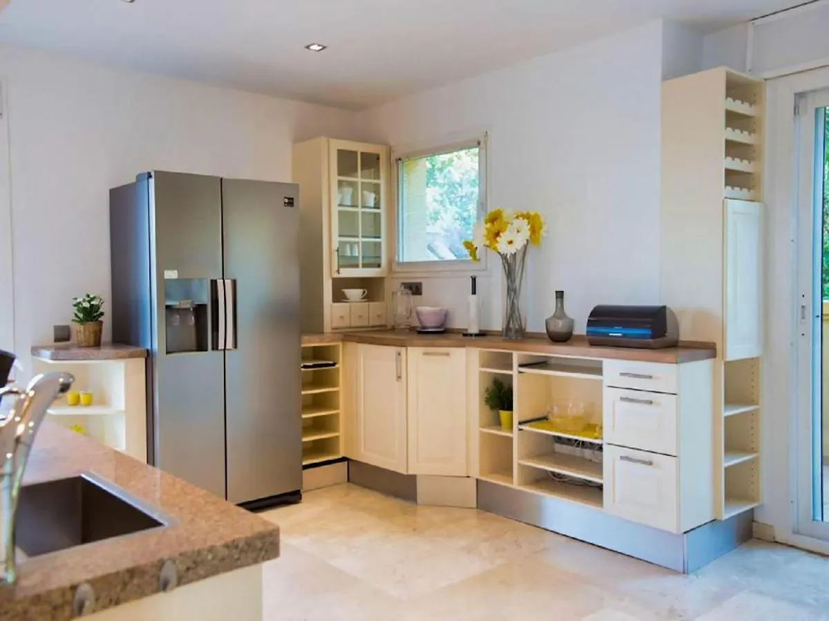 Beachfront Penthouse Marbella, Rio Real Playa 0*, Marbella